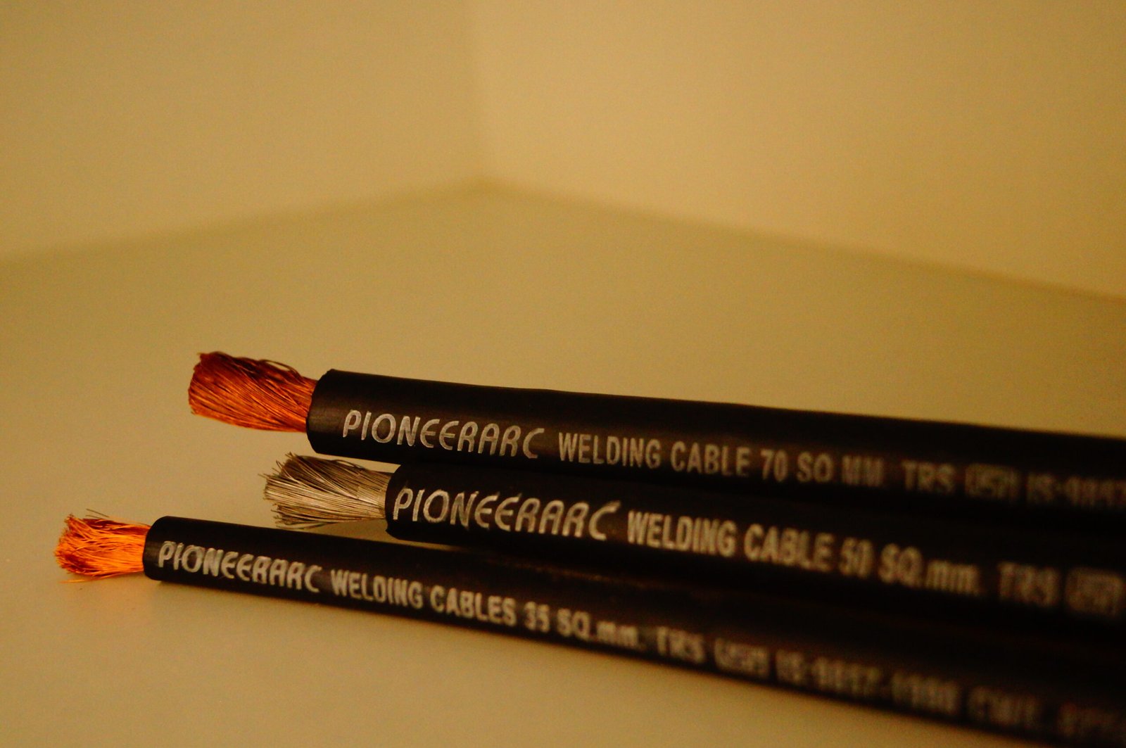 PIONEER ARC Welding Cable Copper 16sqmm ISI HOFR Rubber 200amp From 400amp Use - Image 2